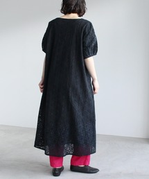 yuni（ユニ ）の「インドレース刺繍 バルーンスリーブワンピース