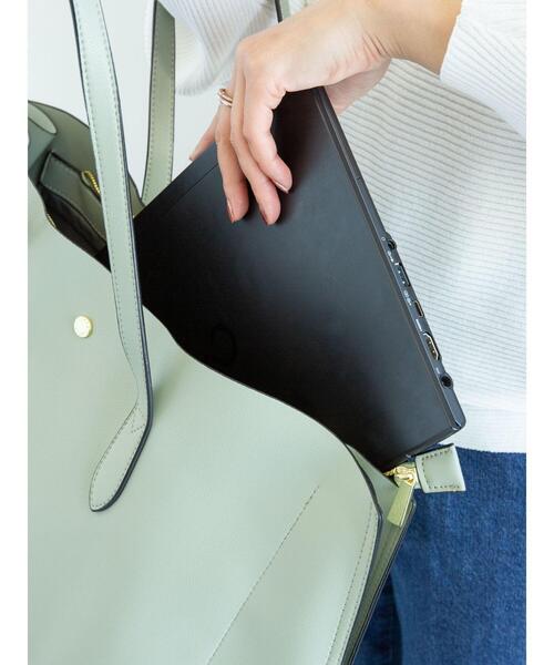 Legato Largo（レガートラルゴ）の「【WEB限定】Legato Largo ≪かるいかばん≫ A4トートバッグ（トートバッグ・レディース・アイボリー/ターコイズブルー/ブラウン/ブラック/キャメル/ピンクベージュ/グリーン系その他2/マスタード/グレイッシュベージュ/ダークグレー・FREE）」の14枚目の写真