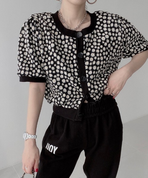 ABITOKYO（アビトーキョー）の「スタンドネック花柄ショルダーブラウス（シャツ/ブラウス・レディース・ブラック/ベージュ/ブルー/ネイビー/イエロー/グリーン/パープル/ピンク・FREE）」の22枚目の写真