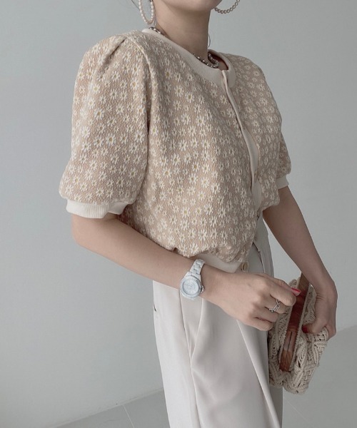 ABITOKYO（アビトーキョー）の「スタンドネック花柄ショルダーブラウス（シャツ/ブラウス・レディース・ブラック/ベージュ/ブルー/ネイビー/イエロー/グリーン/パープル/ピンク・FREE）」の18枚目の写真