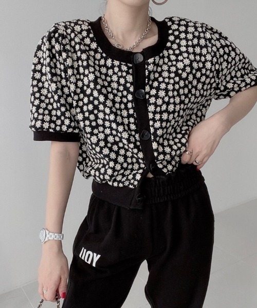 ABITOKYO（アビトーキョー）の「スタンドネック花柄ショルダーブラウス（シャツ/ブラウス・レディース・ブラック/ベージュ/ブルー/ネイビー/イエロー/グリーン/パープル/ピンク・FREE）」の10枚目の写真