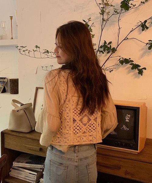 ACT（アクト）の「【ACT -fascination design-】クロシェニットビスチェ（ベスト・レディース・ブルー/グリーン/アイボリー・FREE）」の9枚目の写真