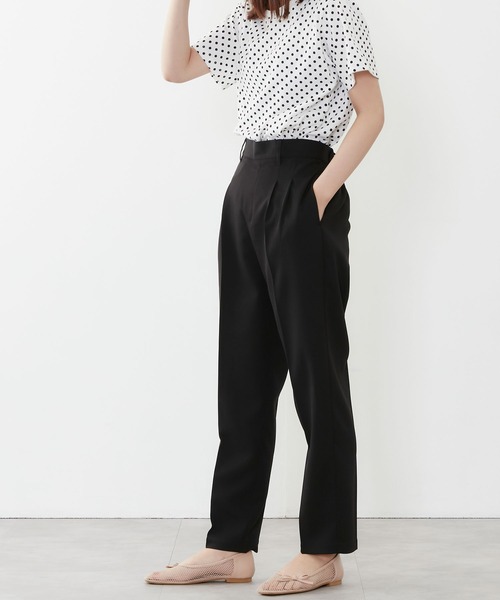 POU DOU DOU（プードゥドゥ）の「センタープレスイージーカラーパンツ（その他パンツ・レディース・ブラック/グリーン/アイボリー・3）」の3枚目の写真