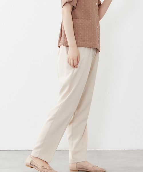 POU DOU DOU（プードゥドゥ）の「センタープレスイージーカラーパンツ（その他パンツ・レディース・ブラック/グリーン/アイボリー・3）」の15枚目の写真