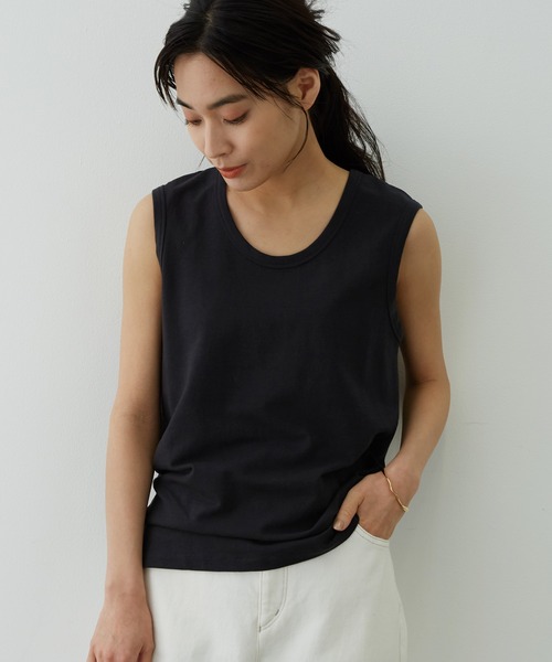 SALON adam et rope'（サロン アダム エ ロペ）の「ドライタッチ2WAYノースリーブプルオーバー（Tシャツ/カットソー・レディース・チャコールグレー/カーキ/ホワイト・FREE）」の8枚目の写真