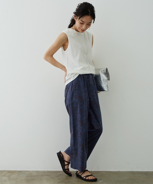 SALON adam et rope'（サロン アダム エ ロペ）の「ドライタッチ2WAYノースリーブプルオーバー（Tシャツ/カットソー・レディース・チャコールグレー/カーキ/ホワイト・FREE）」の21枚目の写真