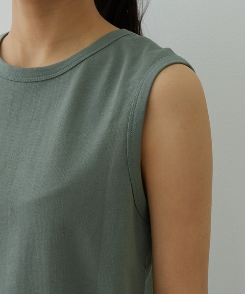 SALON adam et rope'（サロン アダム エ ロペ）の「ドライタッチ2WAYノースリーブプルオーバー（Tシャツ/カットソー・レディース・チャコールグレー/カーキ/ホワイト・FREE）」の16枚目の写真