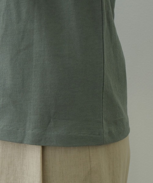 SALON adam et rope'（サロン アダム エ ロペ）の「ドライタッチ2WAYノースリーブプルオーバー（Tシャツ/カットソー・レディース・チャコールグレー/カーキ/ホワイト・FREE）」の17枚目の写真