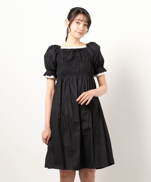 SPIGA（スピーガ）の「前リボンギャザー半袖ミディ丈ワンピース（ワンピース・レディース・ホワイト/ブラック・FREE）」の14枚目の写真