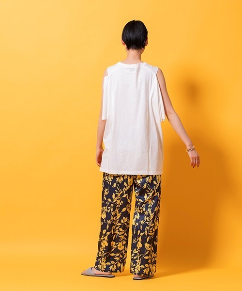 lautreamont BLEUBLANC（ロートレアモンブルーブラン）の「ボタニカルプリントストレートパンツ（その他パンツ・レディース・アイボリー/ベージュ系その他/ダークネイビー・9号）」の13枚目の写真