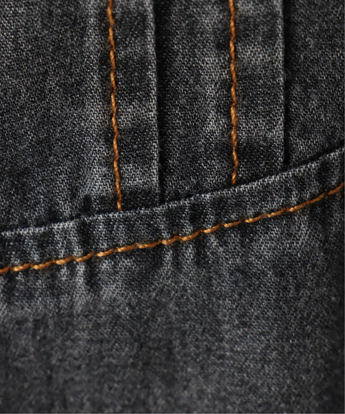 VENCEEXCHANGE（ヴァンスエクスチェンジ）の「デニムピンタックフリルシャツ（シャツ/ブラウス・レディース・ブルー/オフホワイト/ブラック・M）」の5枚目の写真