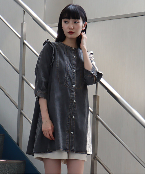 VENCEEXCHANGE（ヴァンスエクスチェンジ）の「デニムピンタックフリルシャツ（シャツ/ブラウス・レディース・ブルー/オフホワイト/ブラック・M）」の11枚目の写真