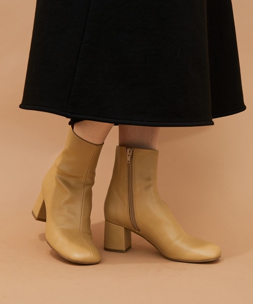 ADAM ET ROPE'（アダムエロペ）の「スクエアストレッチブーツ（ブーツ・レディース・ブラック/ベージュ・23.0cm/23.5cm/24.0cm/24.5cm）」の8枚目の写真