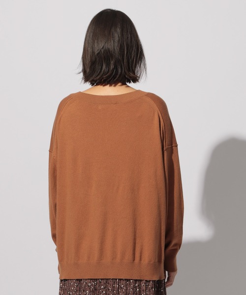 BAYFLOW（ベイフロー）の「シルクミックスVネックプルオーバー（Tシャツ/カットソー・レディース・ブラウン/ブルー/グリーン/アイボリー・SMALL/MEDIUM）」の9枚目の写真