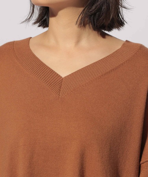 BAYFLOW（ベイフロー）の「シルクミックスVネックプルオーバー（Tシャツ/カットソー・レディース・ブラウン/ブルー/グリーン/アイボリー・SMALL/MEDIUM）」の8枚目の写真