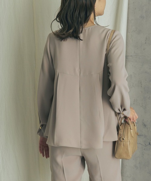 URBAN RESEARCH ROSSO(アーバンリサーチロッソ)の「ダブルクロスフレアブラウス(シャツ/ブラウス・レディース・オフホワイト/モカ/ネイビー・FREE)」の16枚目の写真