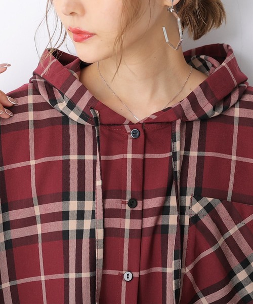 osharewalker（オシャレウォーカー）の「【廃盤】『チェック柄フーディーシャツ』（パーカー・レディース・ネイビー/レッド・FREE）」の22枚目の写真