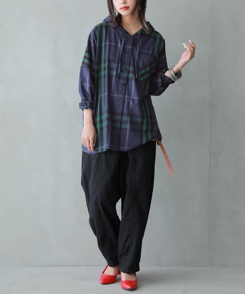 osharewalker（オシャレウォーカー）の「【廃盤】『チェック柄フーディーシャツ』（パーカー・レディース・ネイビー/レッド・FREE）」の4枚目の写真