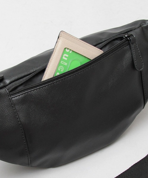 Mark Gonzales（マーク・ゴンザレス）の「フェイクレザー ウエスト