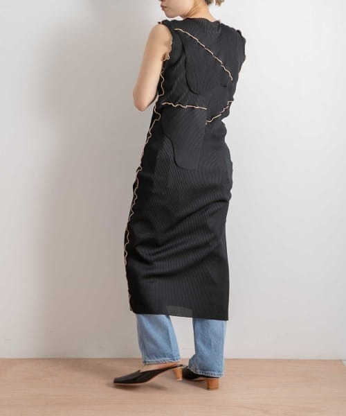 【kotohayokozawa】ノースリーブ ワンピース kotohayokozawa】ノースリーブハイネックドレス（ワンピース