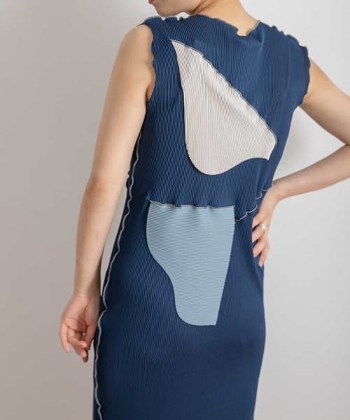 kotohayokozawa（コトハヨコザワ）の「kotohayokozawa　no sleeve dress（ワンピース・レディース・ブラック/ネイビー/オレンジ/アイボリー・FREE）」の21枚目の写真