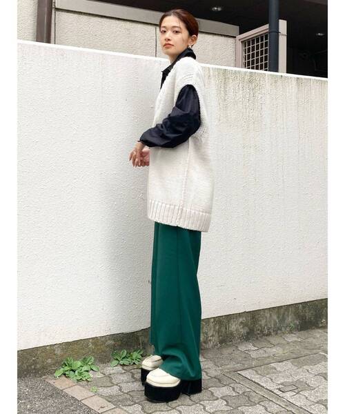 EMODA（エモダ）の「タックショルダーロングシャツ（シャツ/ブラウス・レディース・ホワイト/ブラック・FREE）」の22枚目の写真