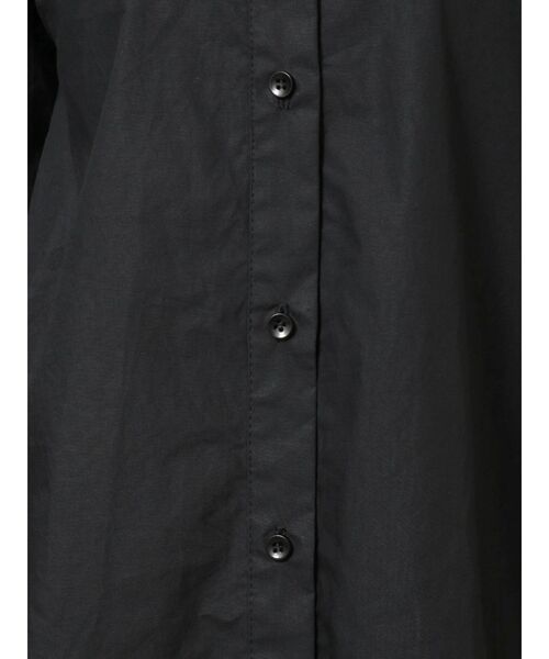 EMODA（エモダ）の「タックショルダーロングシャツ（シャツ/ブラウス・レディース・ホワイト/ブラック・FREE）」の6枚目の写真