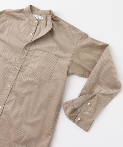 URBAN RESEARCH（アーバンリサーチ）の「ライトウェイトコーデュロイバンドカラーシャツ（シャツ/ブラウス・メンズ・ベージュ系その他/グリーン系その他/オフホワイト・MEDIUM/LARGE）」の20枚目の写真