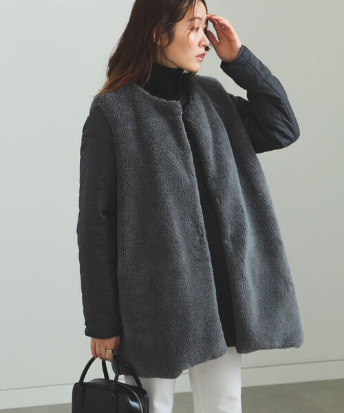 BEAMS HEART（ビームスハート）の「BEAMS HEART / ボアベスト付き キルティングブルゾン（ブルゾン・レディース・チャコールグレー/ベージュ・FREE）」の4枚目の写真