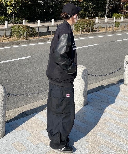 DEVICE（デバイス）の「オーバーサイズ ハートロゴ ビッグシルエット ルーズ スタジャン アウター ジャケット（スタジャン・レディース・ブラック・FREE）」の21枚目の写真