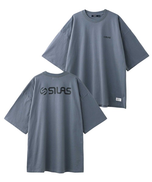 SILAS(サイラス)の「BASIC OLD LOGO S/S TEE サイラスベーシックオールドロゴ半袖Tシャツ/ プリント オーバーサイズ(Tシャツ/カットソー・メンズ・ライトブルー/ネイビー/ブラック/チャコールグレー/ホワイト・LARGE/MEDIUM/X-LARGE)」の4枚目の写真