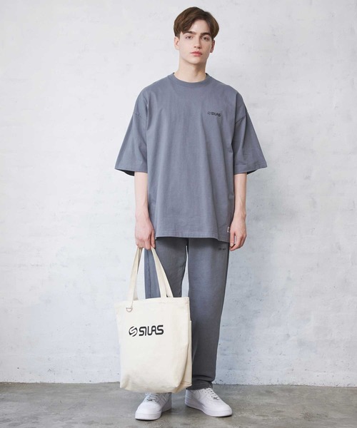 SILAS(サイラス)の「BASIC OLD LOGO S/S TEE サイラスベーシックオールドロゴ半袖Tシャツ/ プリント オーバーサイズ(Tシャツ/カットソー・メンズ・ライトブルー/ネイビー/ブラック/チャコールグレー/ホワイト・LARGE/MEDIUM/X-LARGE)」の17枚目の写真
