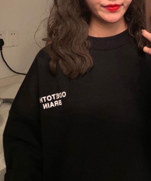 CLEA（クレア）の「バッグロゴプリントオーバー長袖Tシャツ/トップス（Tシャツ/カットソー・レディース・ホワイト/ブラック/グレー・FREE/L/M/XL）」の8枚目の写真