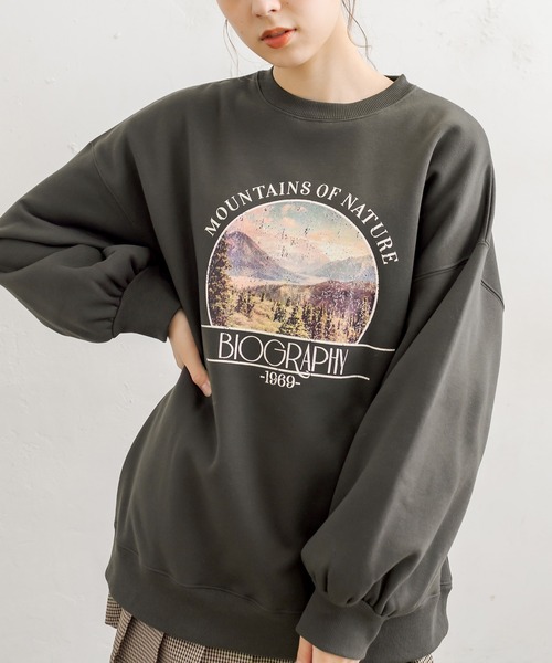 OLIVE des OLIVE（オリーブデオリーブ）の「ゆるプリントプルオーバー（スウェット・レディース・ライトグレー/アイボリー/ラベンダー/スミクロ・FREE）」の3枚目の写真