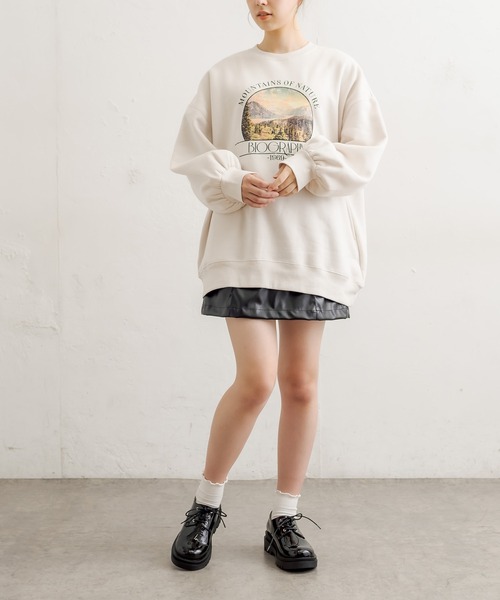 OLIVE des OLIVE（オリーブデオリーブ）の「ゆるプリントプルオーバー（スウェット・レディース・ライトグレー/アイボリー/ラベンダー/スミクロ・FREE）」の5枚目の写真