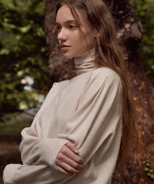 deBURN（デバーン）の「【deBURN 】パフスリーブ タートルネックニット / puff sleeve turtle_KN（ニット/セーター・レディース・ブラック/ブラウン/カーキ/ライトベージュ・FREE）」の15枚目の写真