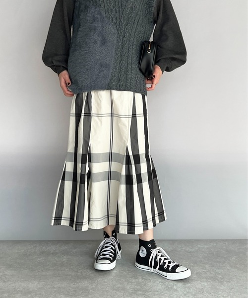 PICCIN（ピッチン）の「チェック柄マーメイドスカート（スカート・レディース・ホワイト/ネイビー/ブラック・M）」の2枚目の写真