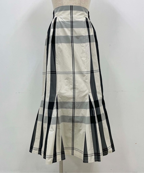 PICCIN（ピッチン）の「チェック柄マーメイドスカート（スカート・レディース・ホワイト/ネイビー/ブラック・M）」の17枚目の写真