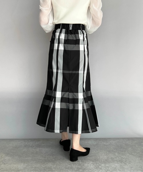 PICCIN（ピッチン）の「チェック柄マーメイドスカート（スカート・レディース・ホワイト/ネイビー/ブラック・M）」の20枚目の写真