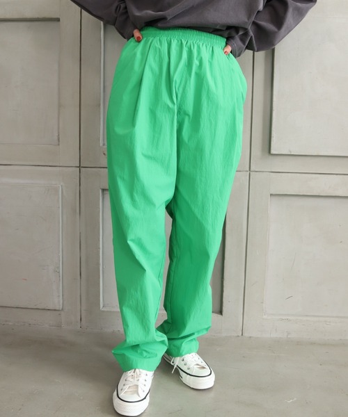 moment+(モーメントプラス)の「ナイロンカラーラフパンツ(シャカパン)(その他パンツ・レディース・ライトグリーン/オフホワイト/ブルー/レッド/ブラック・M)」の12枚目の写真