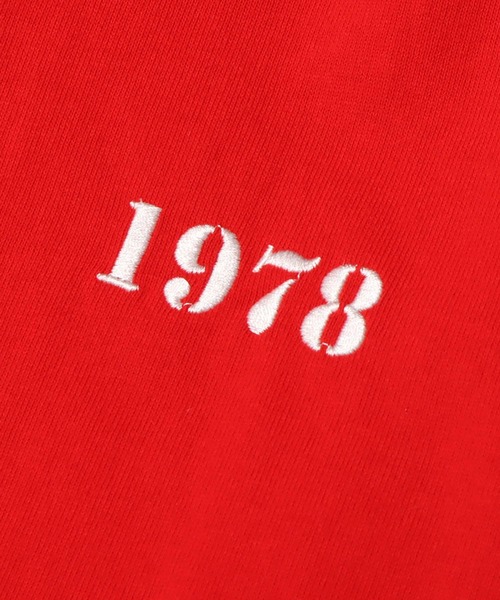 UGG(アグ)の「UGG@mos USバックプリント ロンT(Tシャツ/カットソー・レディース・ホワイト/レッド/ネイビー・L/XL/M)」の12枚目の写真