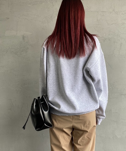 SCREEN STARS（スクリーンスターズ）の「[SCREEN STARS/スクリーンスターズ] ダメージ加工 カレッジロゴプリントクルーネックスウェット（スウェット・レディース・グレー系/グレー系1/グレー系2・M/L）」の6枚目の写真