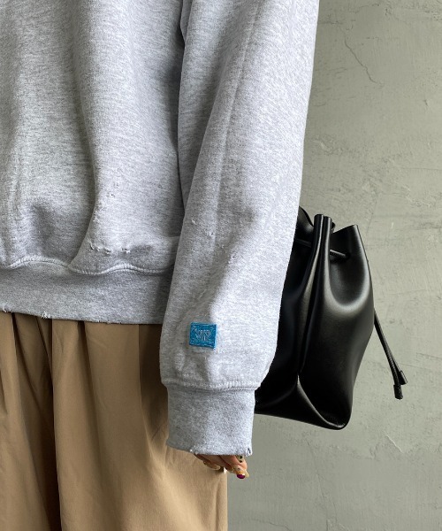 SCREEN STARS（スクリーンスターズ）の「[SCREEN STARS/スクリーンスターズ] ダメージ加工 カレッジロゴプリントクルーネックスウェット（スウェット・レディース・グレー系/グレー系1/グレー系2・M/L）」の12枚目の写真