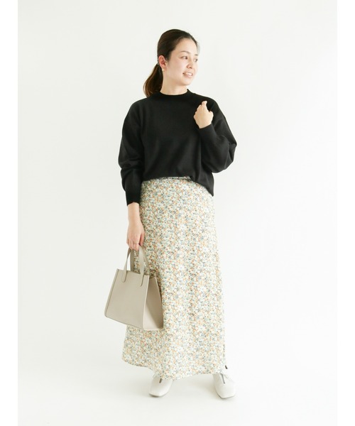 Lugnoncure（ルノンキュール）の「袖ボリュームニット（ニット/セーター・レディース・ブラック/オフホワイト/ブルー/グリーン・ﾌﾘ-）」の8枚目の写真