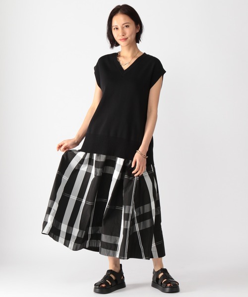 BARNYARDSTORM（バンヤードストーム）の「BARNYARDSTORM / バックボタンニット（ニット/セーター・レディース・ブラック/ネイビー/ピンク・0/1）」の17枚目の写真