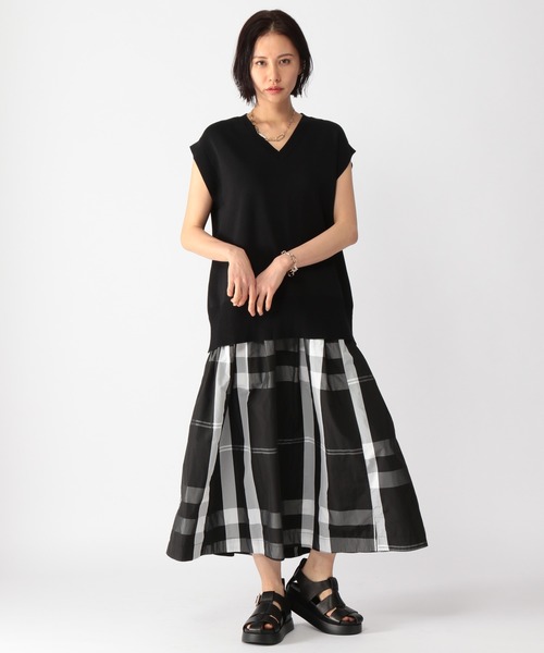 BARNYARDSTORM（バンヤードストーム）の「BARNYARDSTORM / バックボタンニット（ニット/セーター・レディース・ブラック/ネイビー/ピンク・0/1）」の9枚目の写真