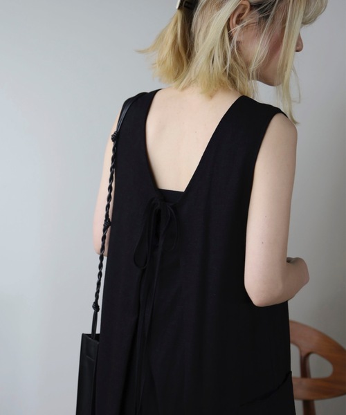 UNFIELD(アンフィールド)の「【UNFIELD】麻混バックリボンサロペット(サロペット/オーバーオール・レディース・ブラック/ベージュ・FREE)」の13枚目の写真