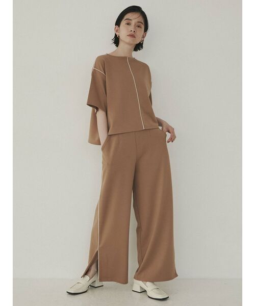 COTORICA(コトリカ)の「【THE DAYZ TOKYO】パイピングデザインT(Tシャツ/カットソー・レディース・ベージュ/ネイビー・FREE)」の6枚目の写真