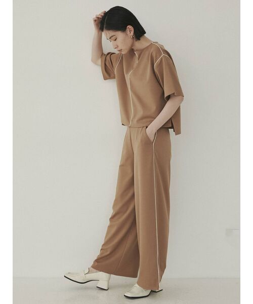 COTORICA(コトリカ)の「【THE DAYZ TOKYO】パイピングデザインT(Tシャツ/カットソー・レディース・ベージュ/ネイビー・FREE)」の7枚目の写真