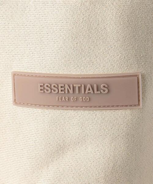FOG ESSENTIALS(エフオージーエッセンシャルズ)の「<FEAR OF GOD ESSENTIALS> 1977 HOODIE Nat/パーカー(パーカー・メンズ・ナチュラル・XL/L/M/S)」の4枚目の写真
